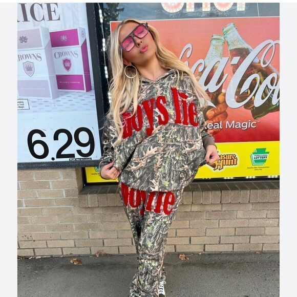 boys lie manhunt hoodie - Picture 4 of 6